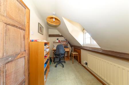 Bedroom 4 /Office