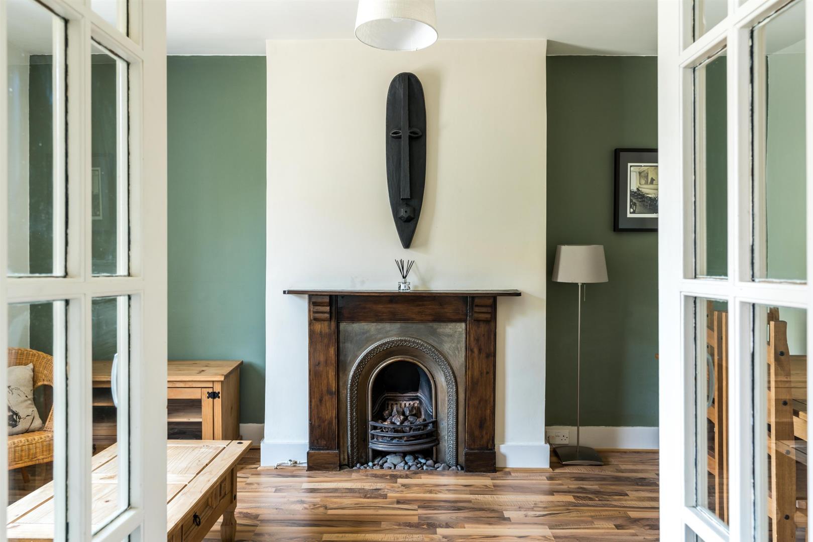 2 bedroom Apartment for sale in London