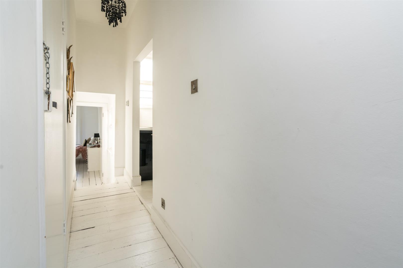 2 bedroom Apartment for rent in London