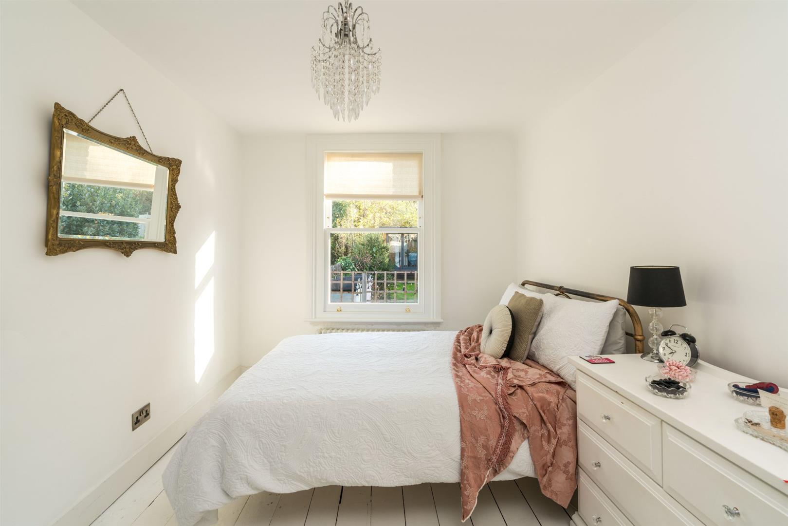 2 bedroom Apartment for rent in London