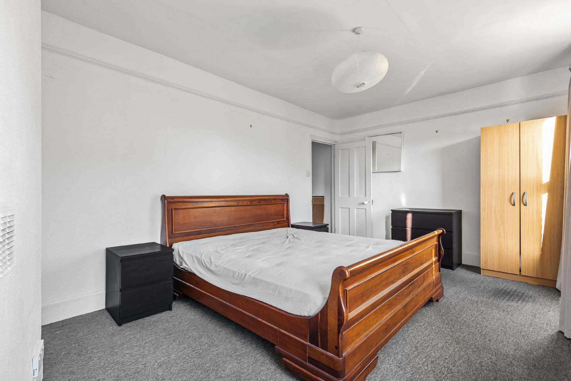 3 bedroom End of Terrace House for rent in London