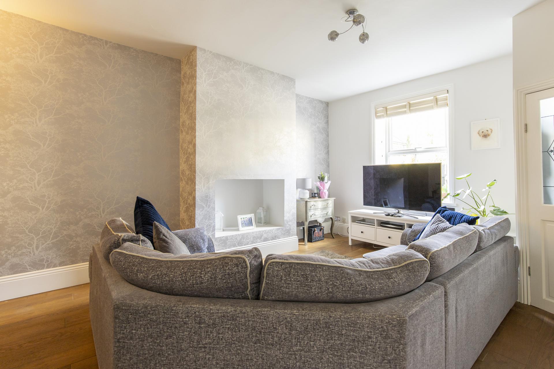 2 bedroom House for sale in Ripponden