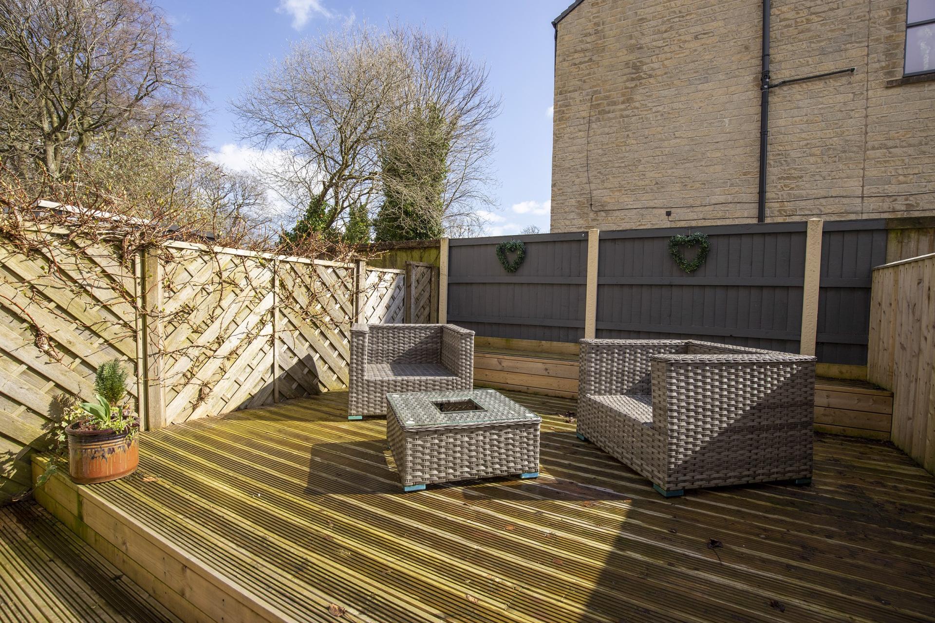 2 bedroom House for sale in Ripponden