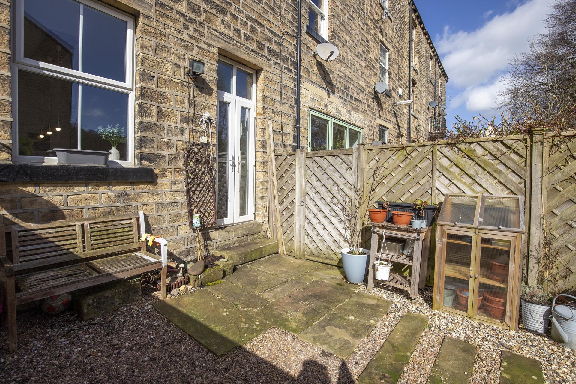 2 bedroom House for sale in Ripponden