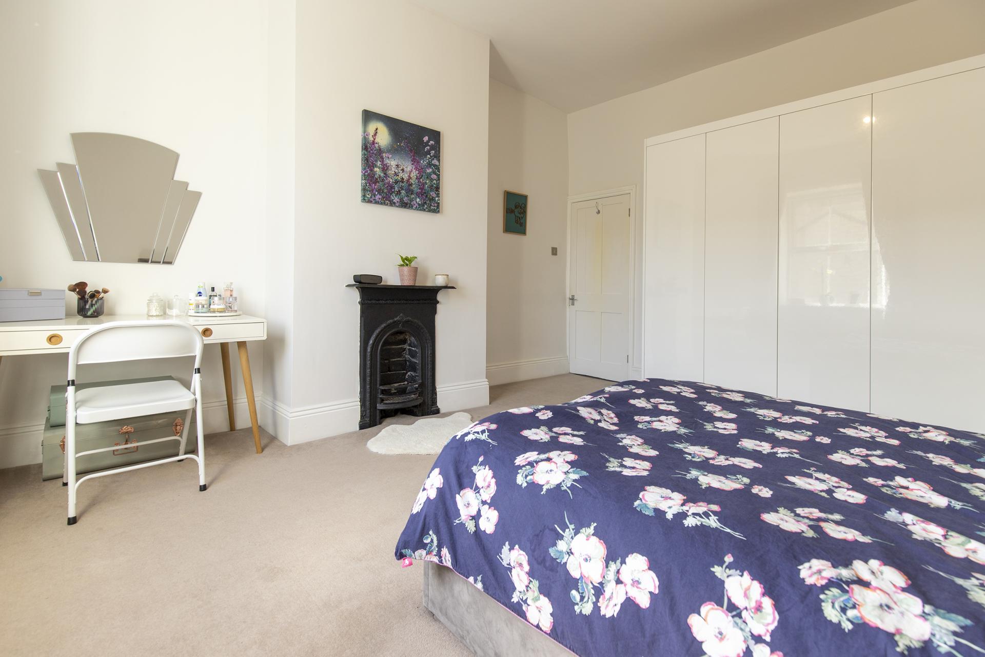 2 bedroom House for sale in Ripponden