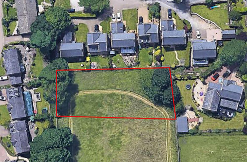 Land for sale in Barkisland