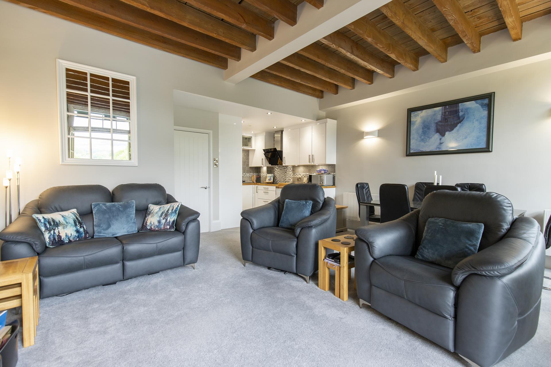 2 bedroom Apartment for sale in Barkisland