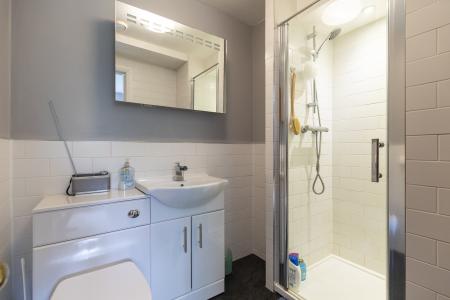 En-suite Shower