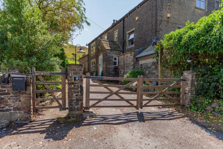 Gated Driveway