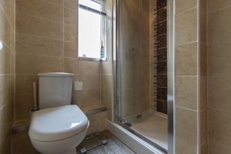 En-suite Shower