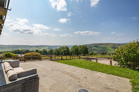Garden & Views