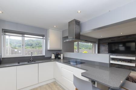 Living Room / Kitchen