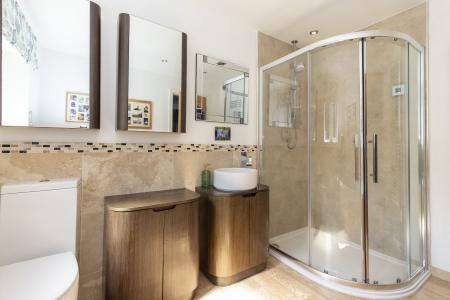 En-suite Bathroom