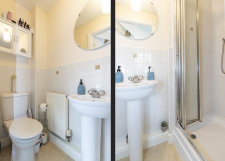 En-suite Shower