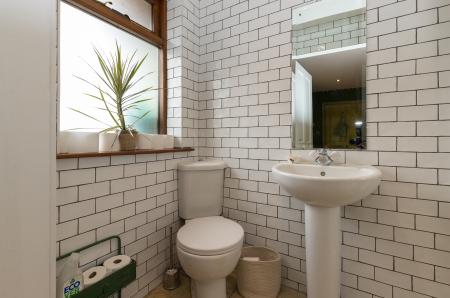 En-suite Shower