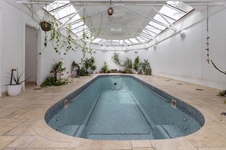 Hydrotherapy Pool