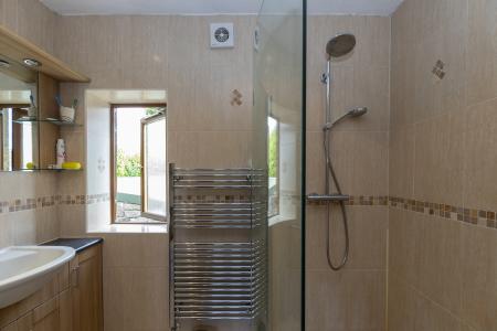 En-suite Shower
