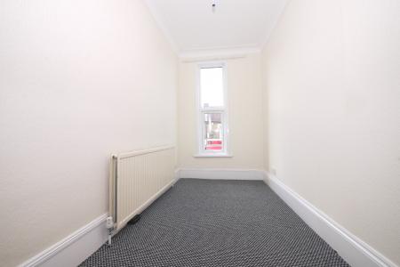 Media image 04
