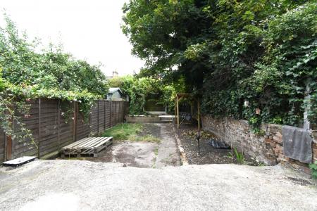 Media image 09