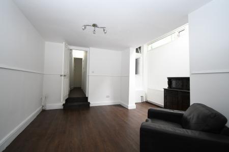 Media image 04