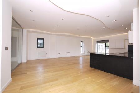 Media image 01