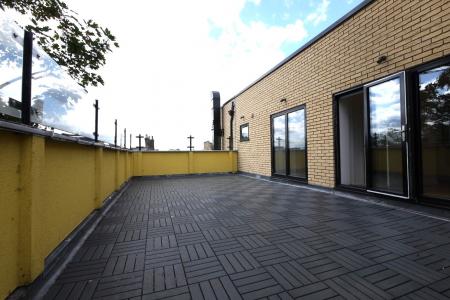 Media image 09