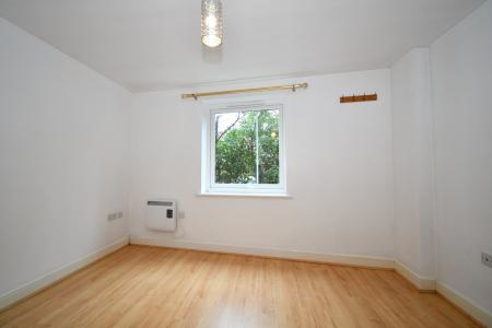 Media image 03