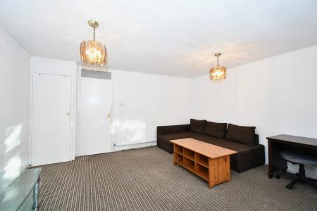 Media image 03