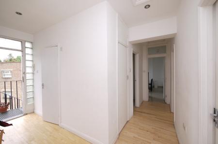 Media image 04