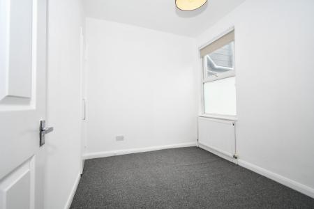 Media image 04