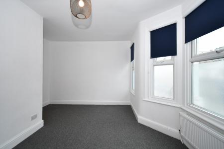 Media image 03