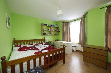 Media image 04