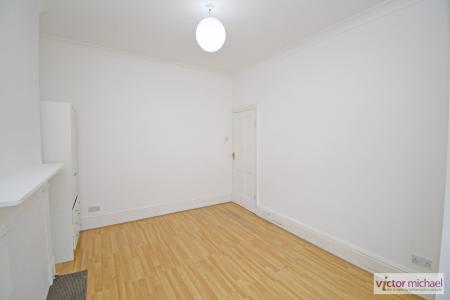 Media image 03
