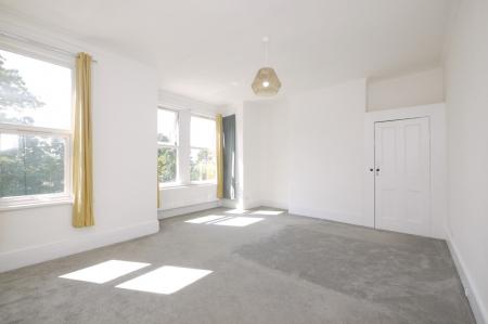 Media image 02