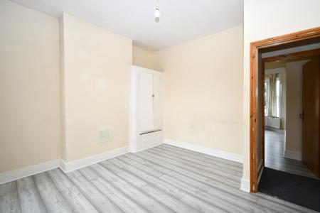 Media image 04