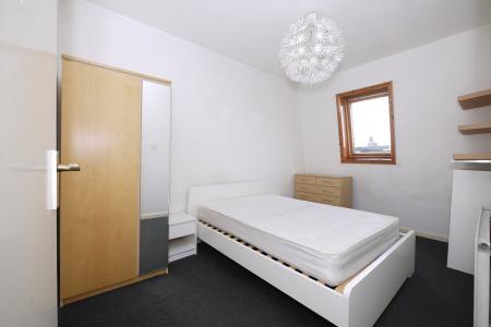 Media image 02