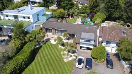 dji_fly_20250523_121018_52_1747999168566_aeb.jpeg