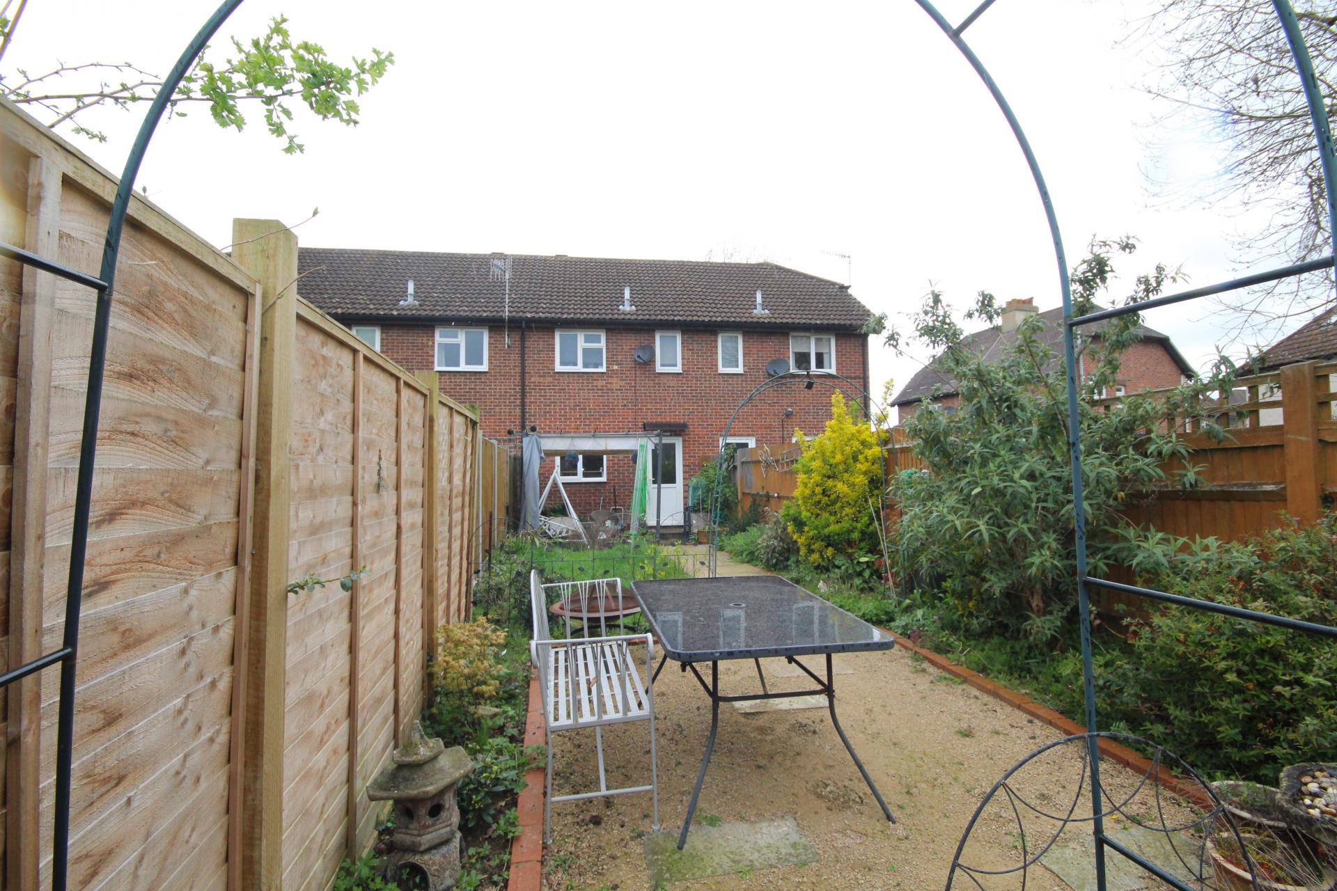 2 bedroom House for sale in Tonbridge