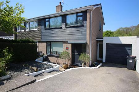 GARAGE & DRIVEWAY