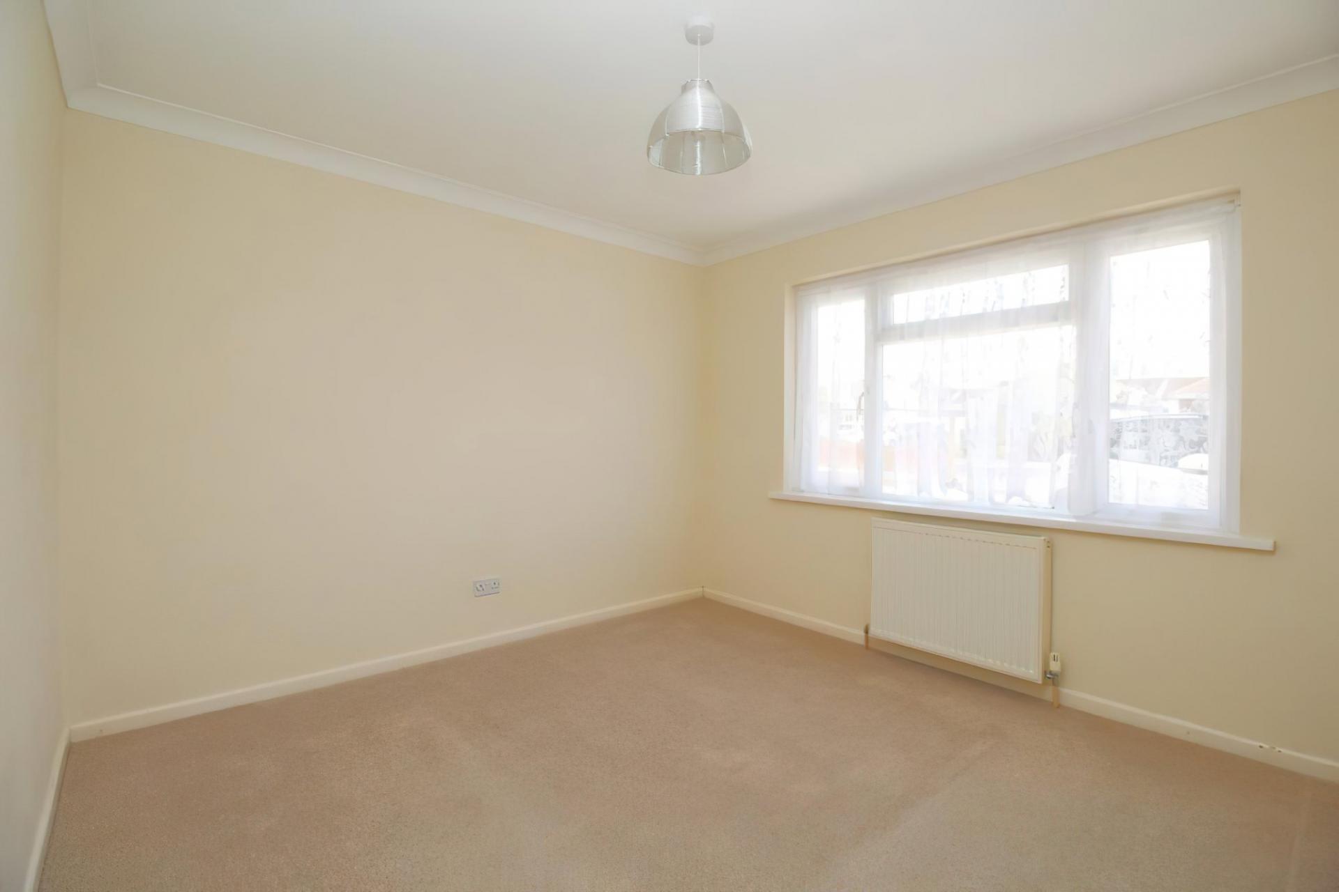 3 bedroom SemiDetached Bungalow for sale in Titchfield Common