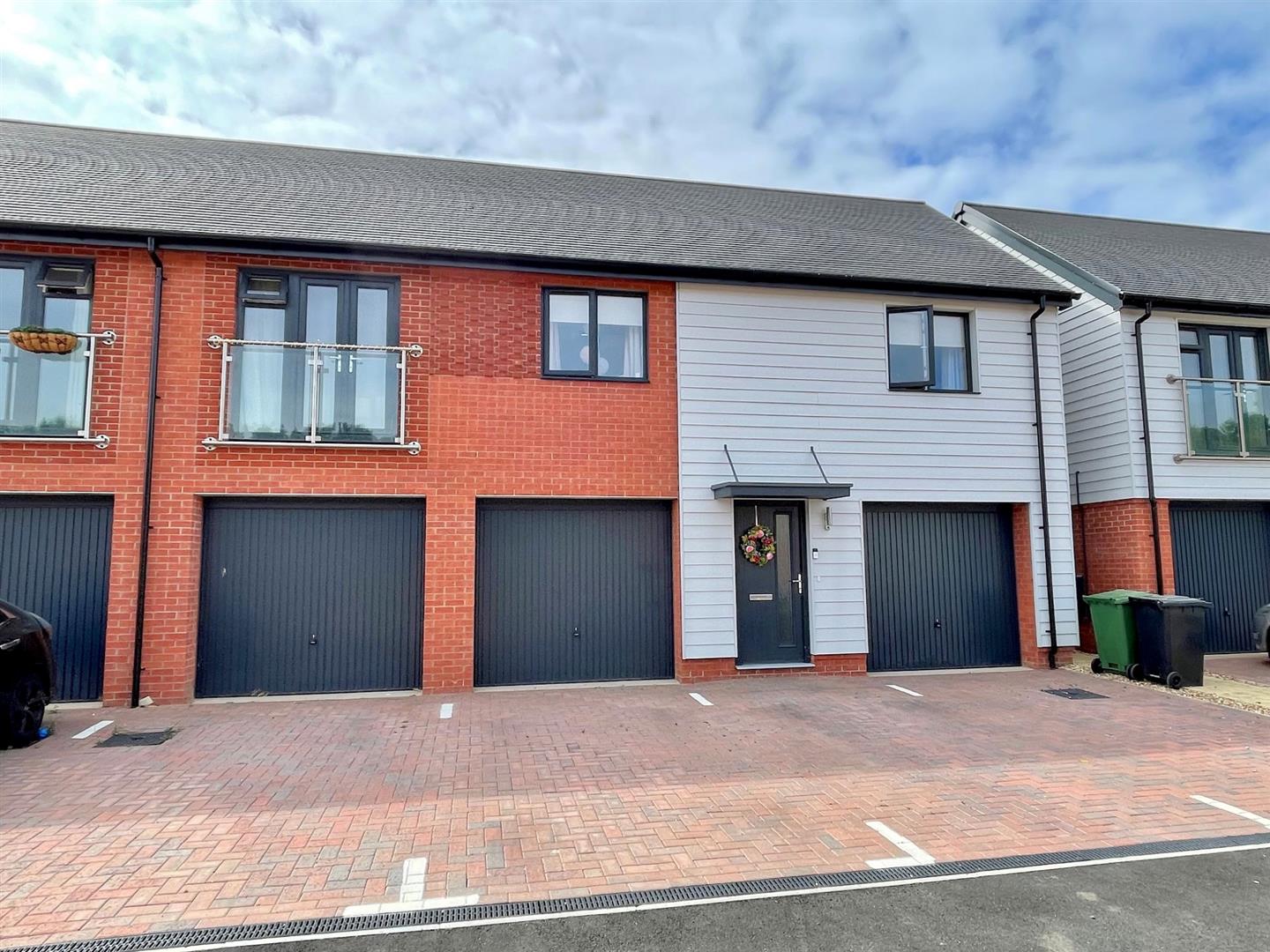 2 bedroom SemiDetached House for sale in Whiteley