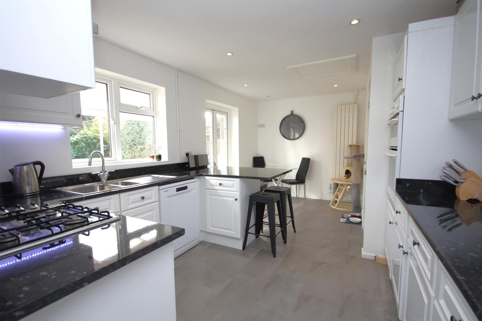 4 bedroom Detached House for sale in Titchfield Common