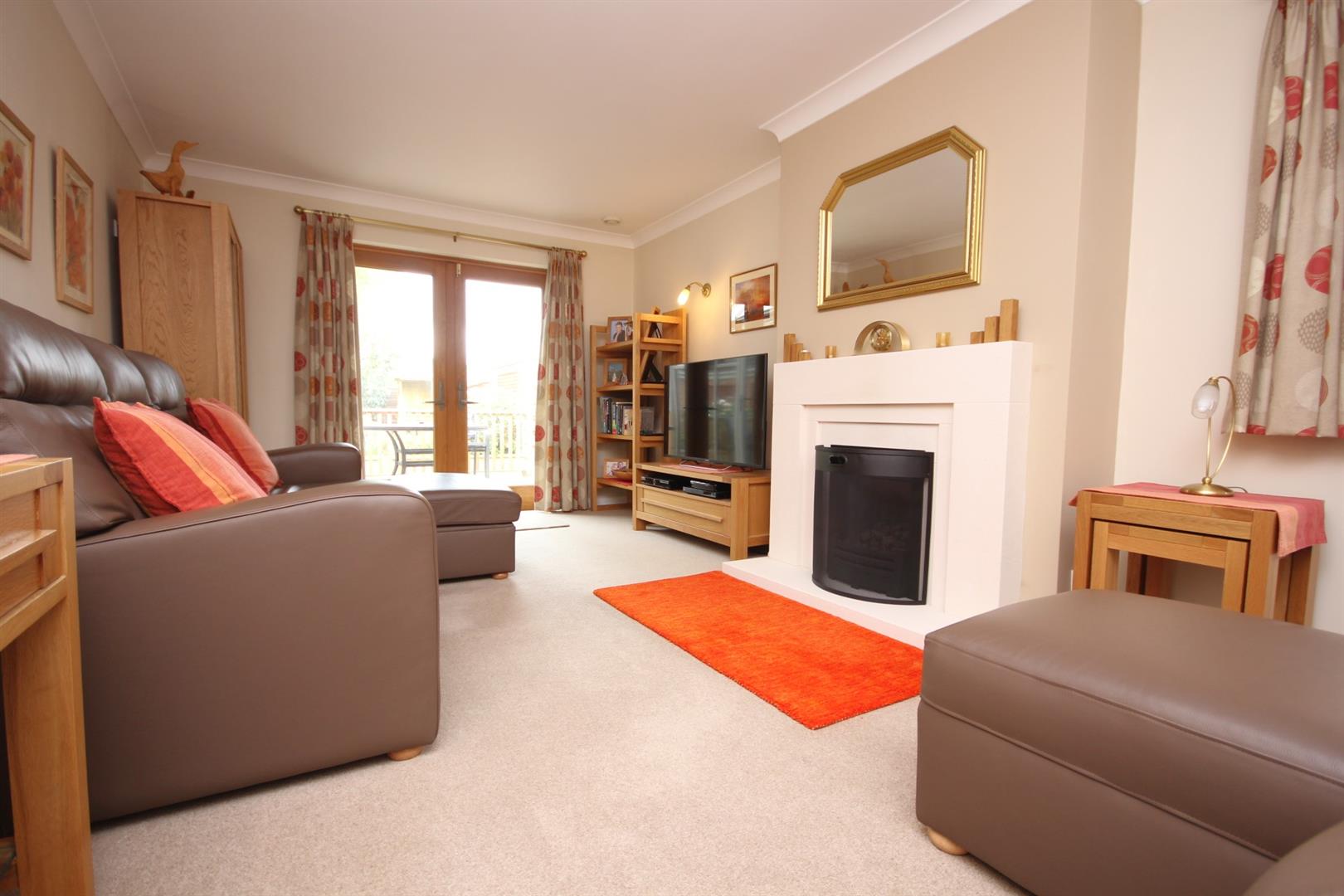 3 bedroom Detached Bungalow for sale in Locks Heath