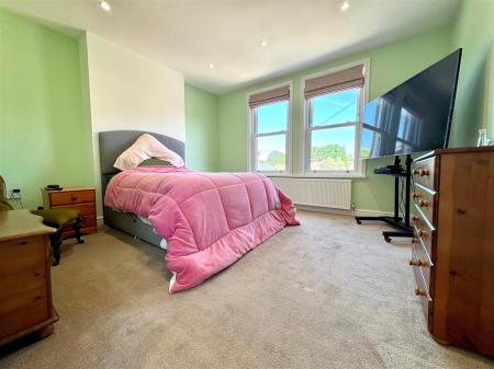 bedroom.jpg