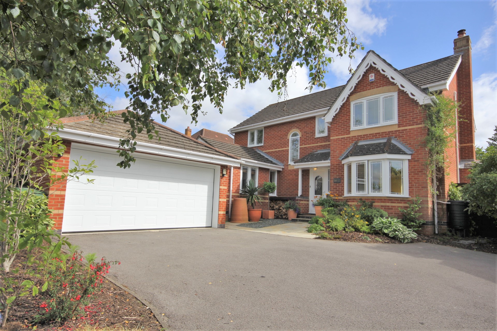 4 bedroom Detached House for sale in Whiteley
