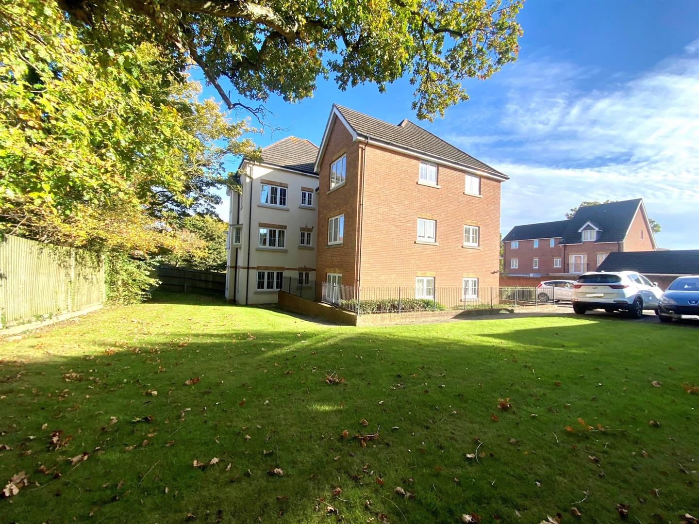 1 bedroom Apartment for sale in Whiteley