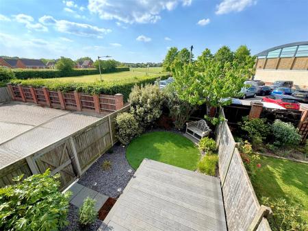 garden 4.jpg