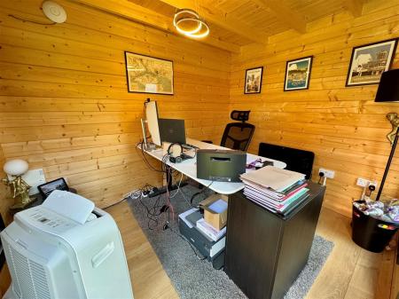 outbuilding.jpg