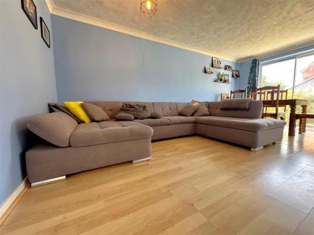 lounge 3.jpg