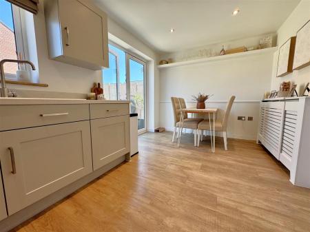 kitchen 3.jpg